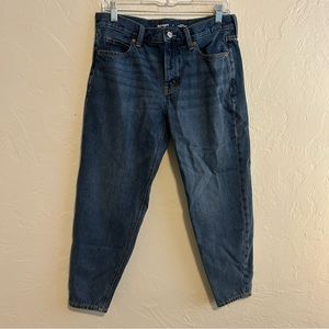 Women's Old Navy Jeans Mid Rise Slouchy Taper Wash Medium Denim Size 4